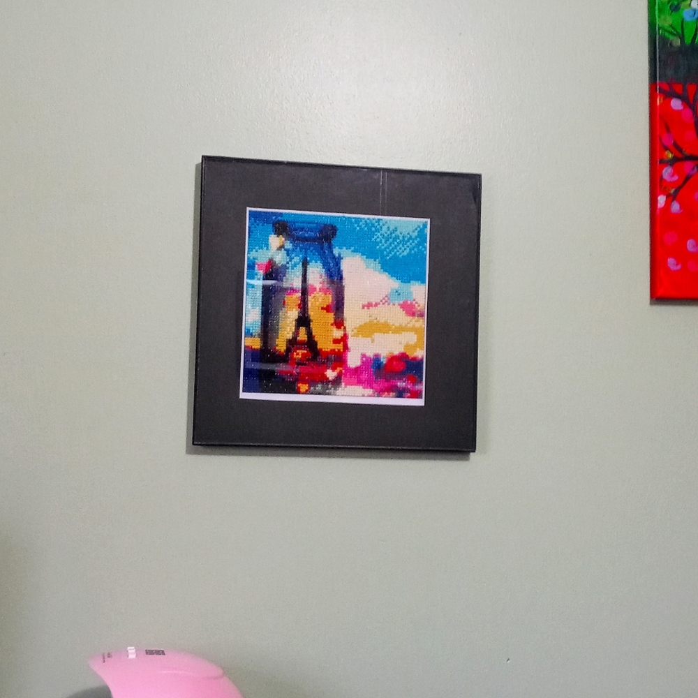 Diamond painting in frame